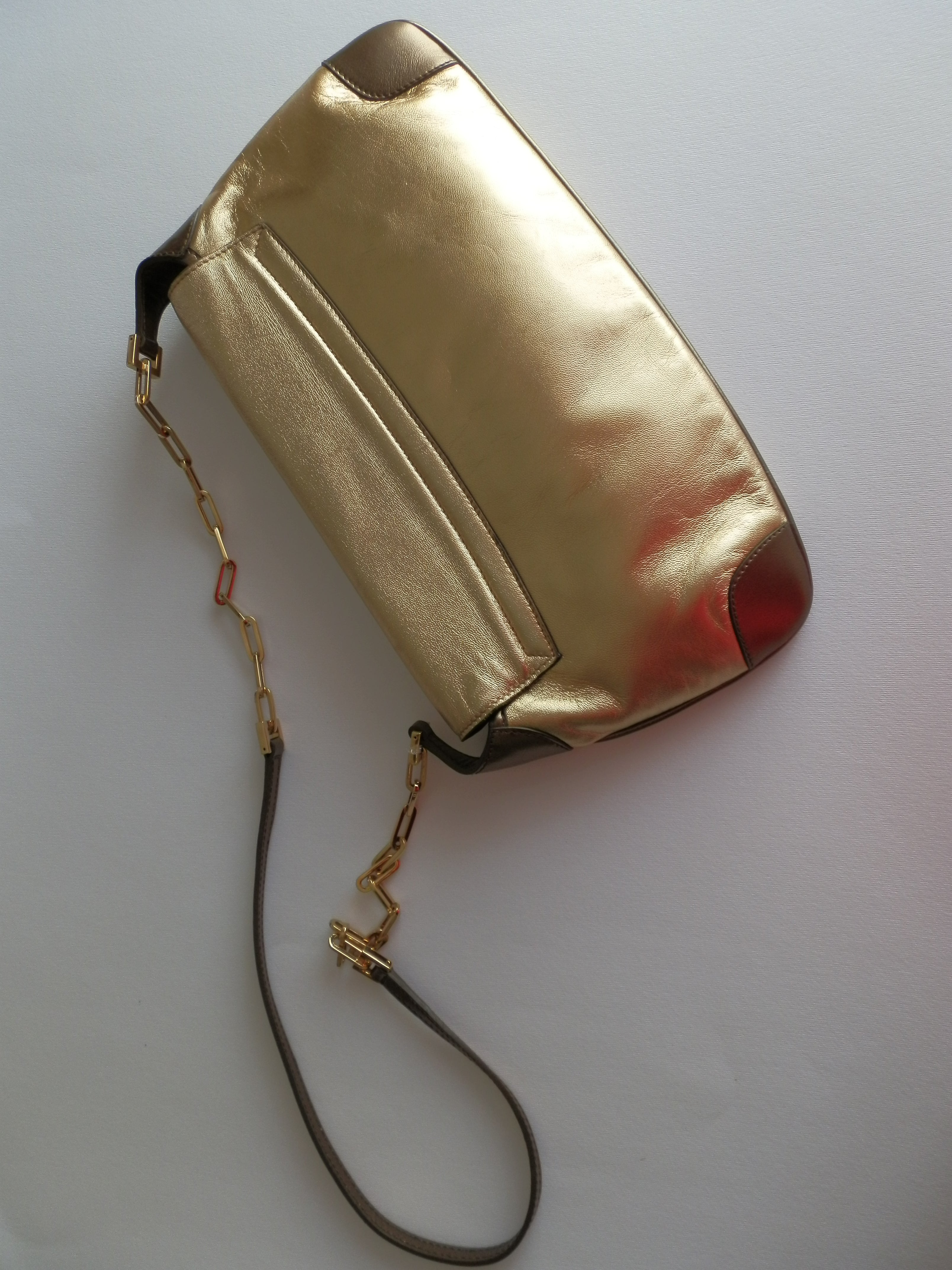 Gucci tiger charm shoulder bag F/W 2000