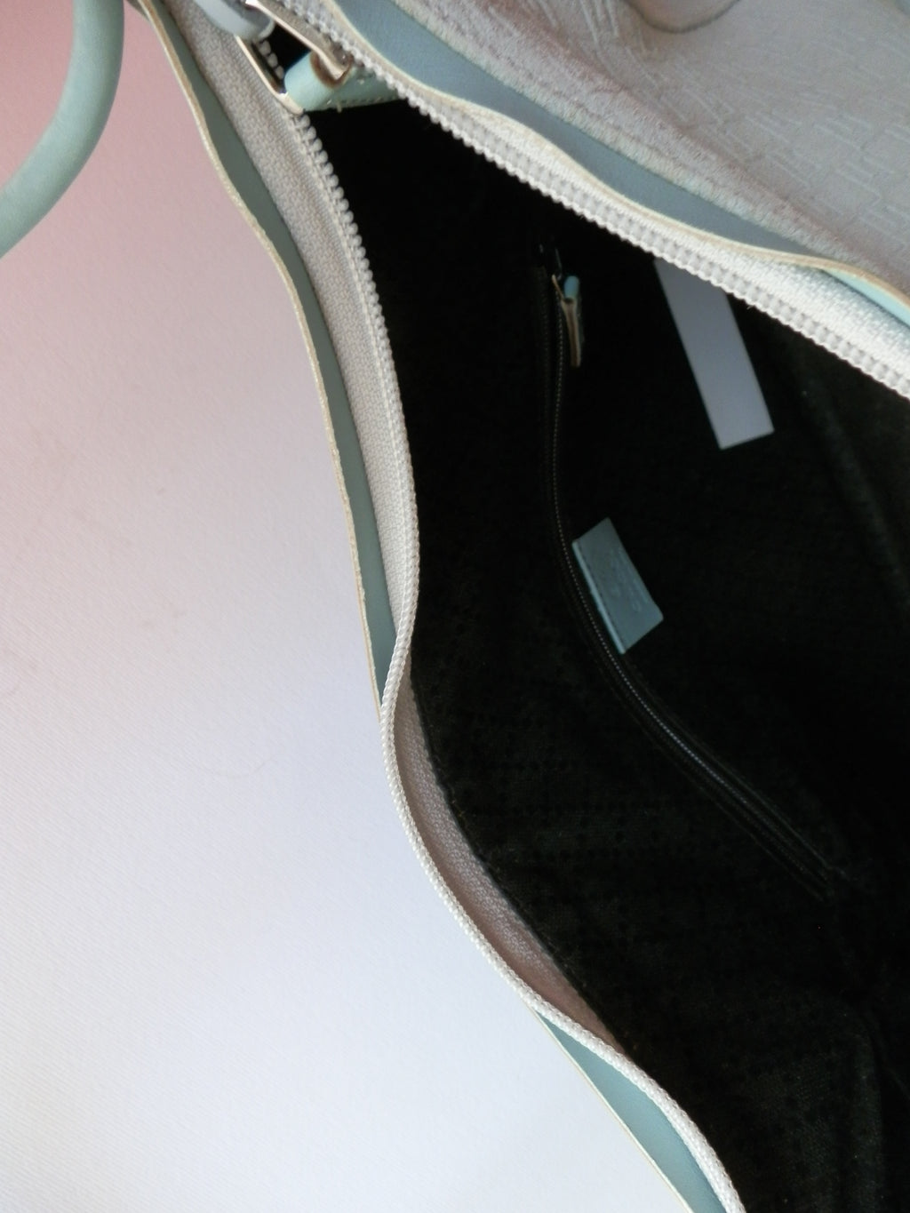Gucci suede shoulder bag