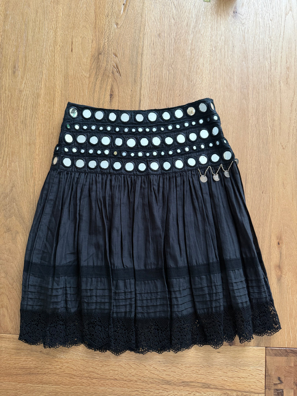 Blumarine SS 2005 mirrors Runway black skirt