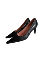 Pointed toe black pumps with heel