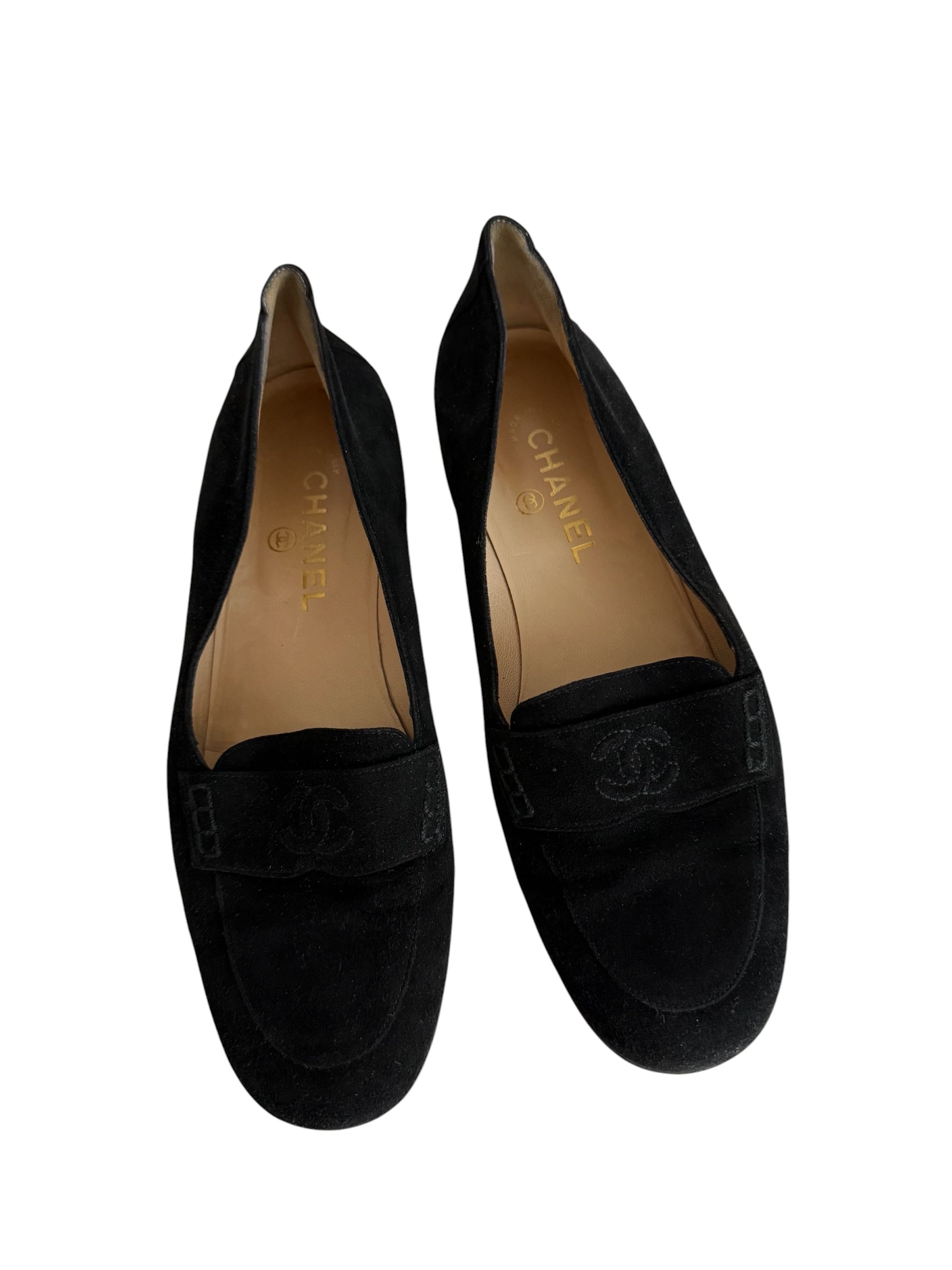 Chanel suede loafers vintage CC