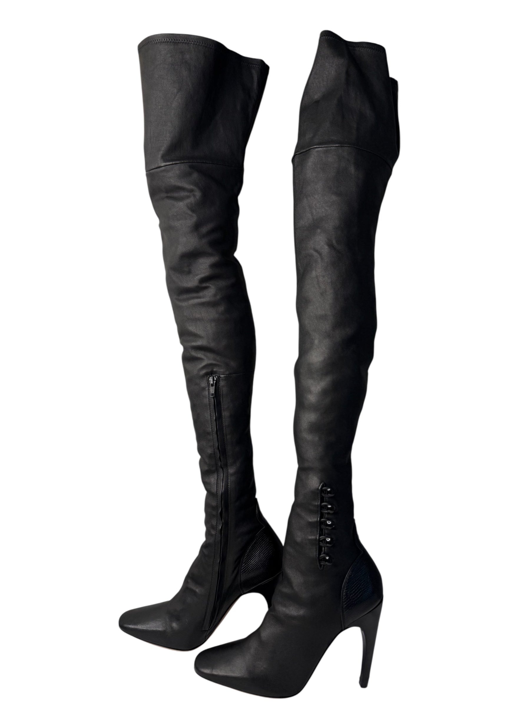Nina Ricci F/W 2017 over knee boots