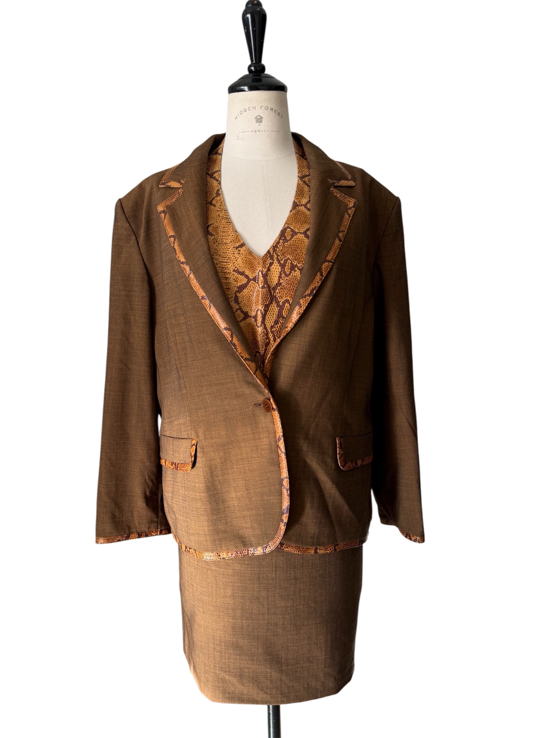 Genny SS 1998 Runway suit set jacket and skirt wool leather