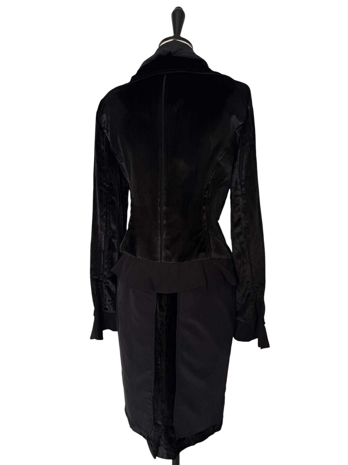 Yves Saint Laurent FW 2002 Runway by Tom Ford