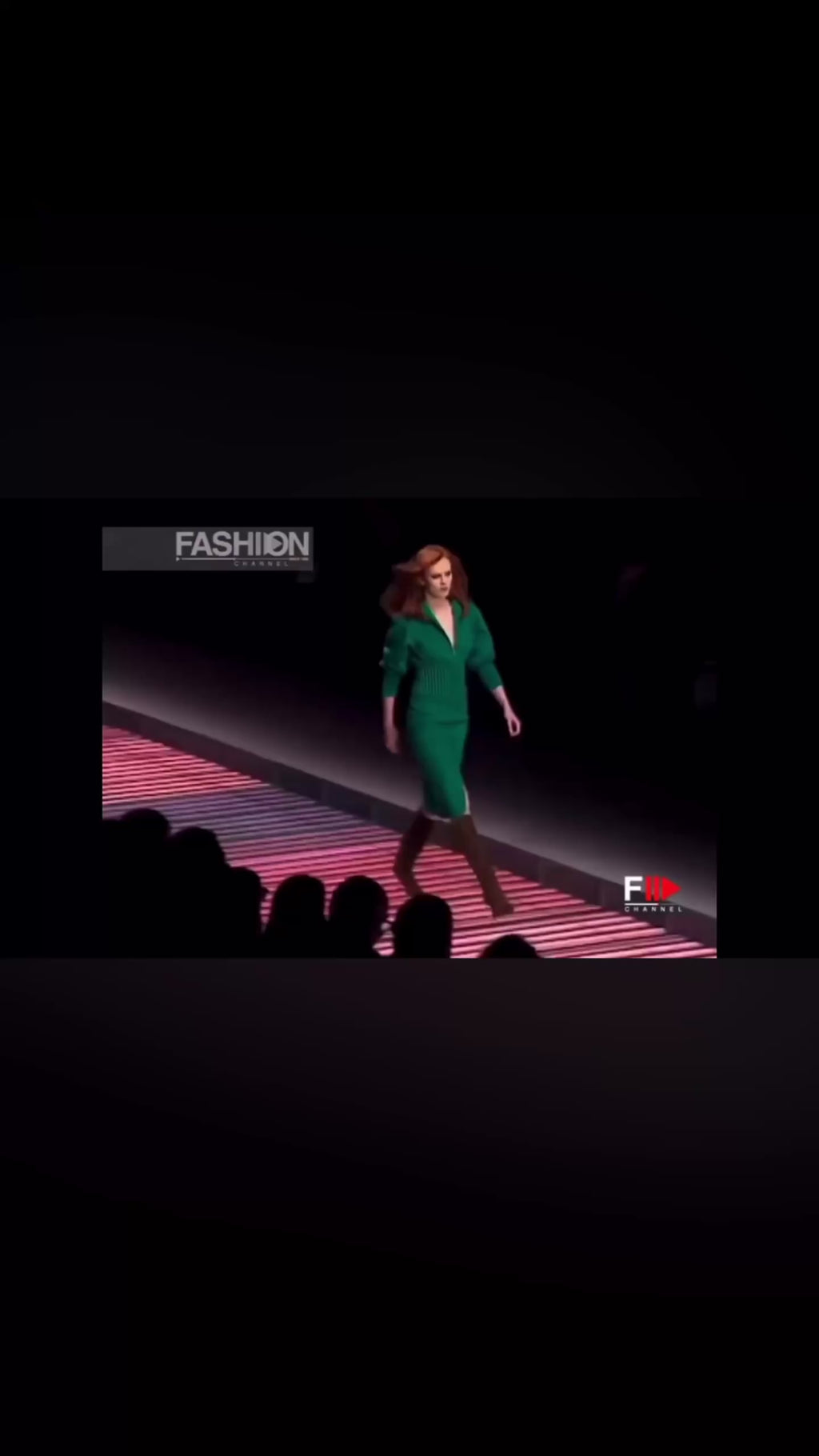 Rare Gianni Versace FW 2001 Runway look set