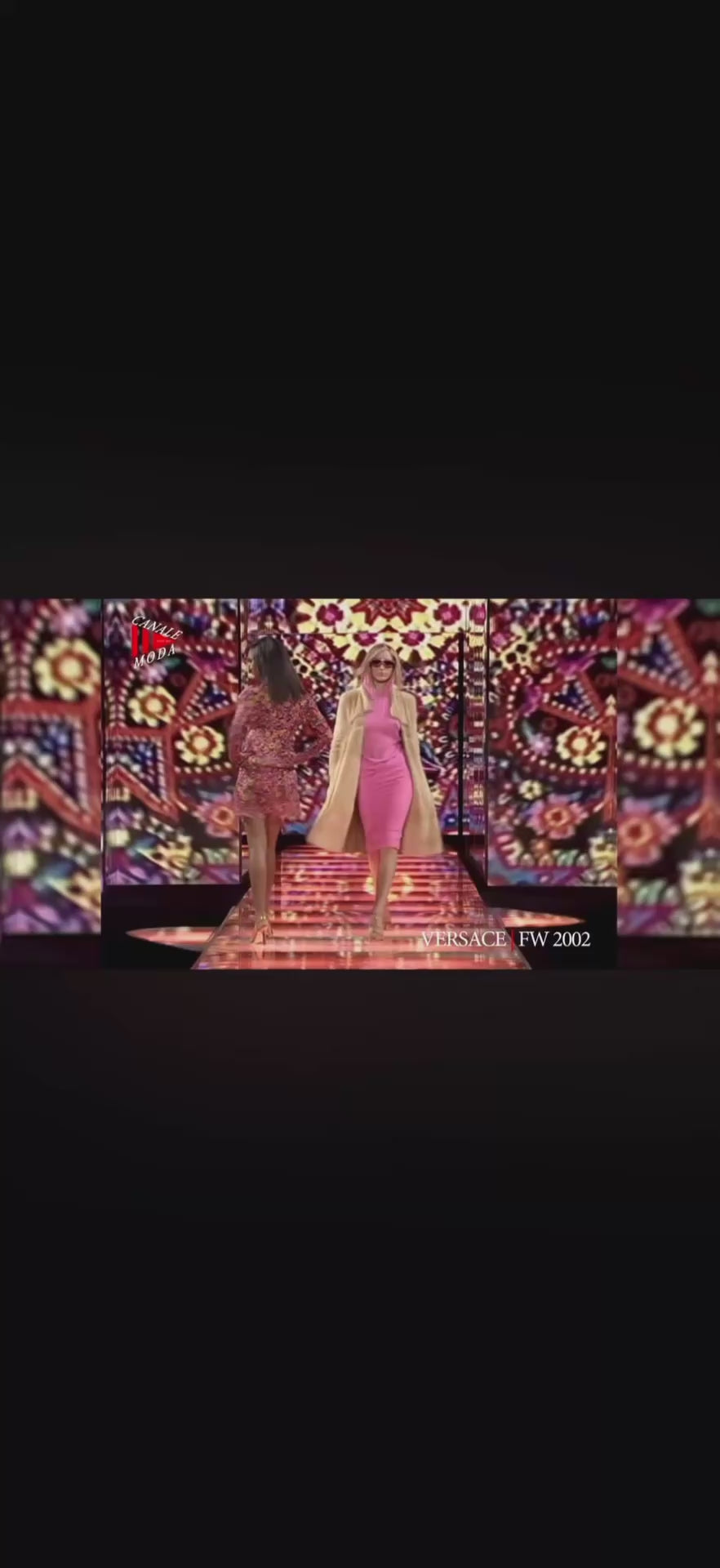Wool pink skirt Barbie Gianni Versace FW 2002 Runway